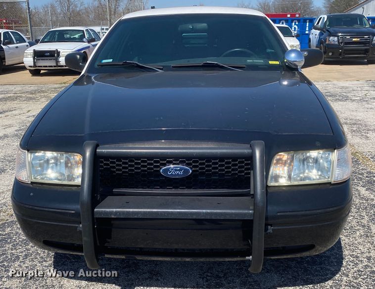 image for item JL9087 2011 Ford Crown Victoria Police Interceptor