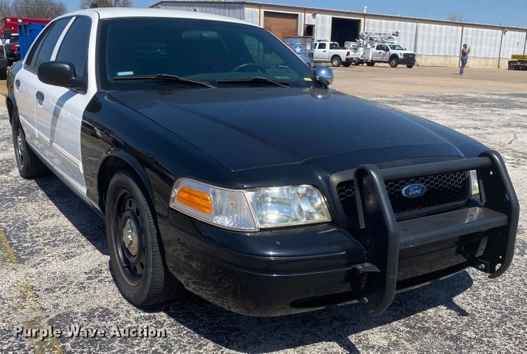 image for item JL9087 2011 Ford Crown Victoria Police Interceptor