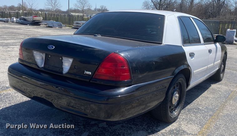 image for item JL9087 2011 Ford Crown Victoria Police Interceptor
