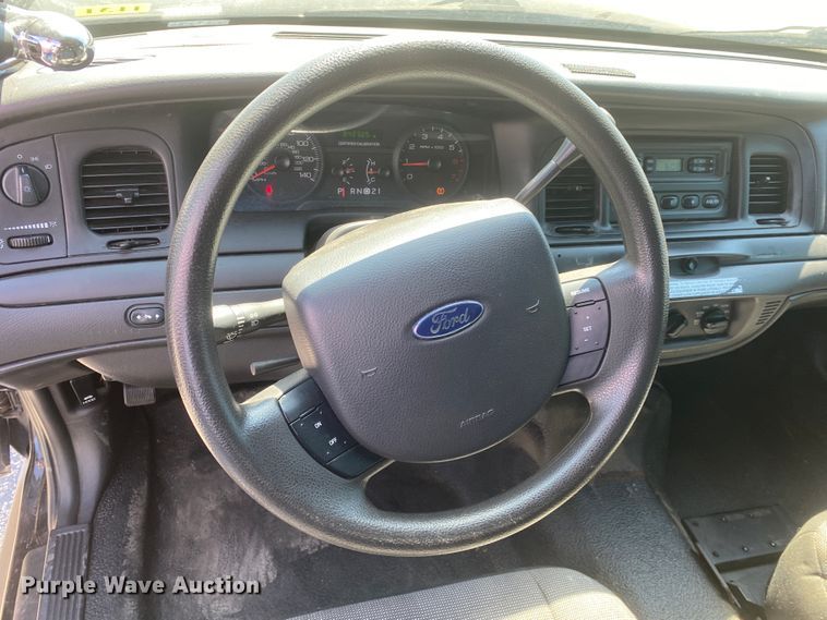 image for item JL9087 2011 Ford Crown Victoria Police Interceptor