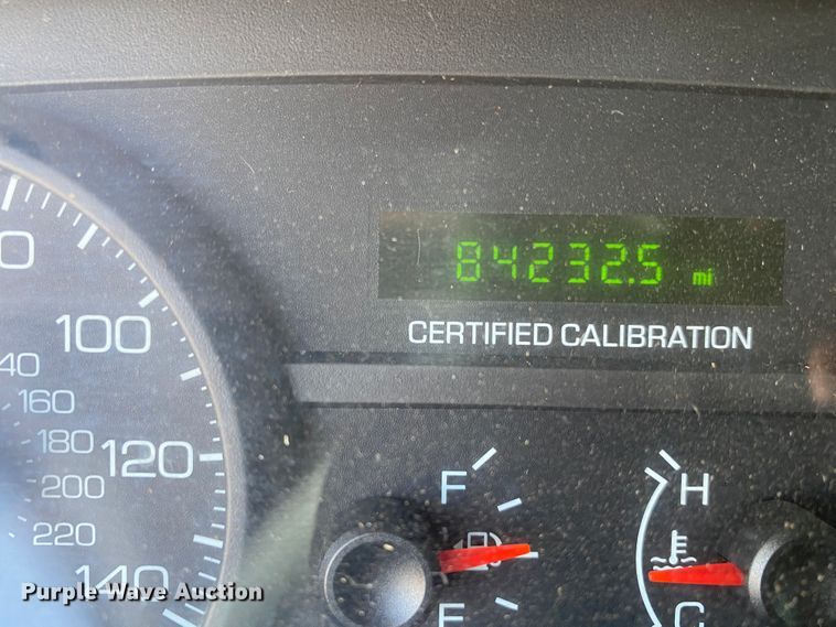 image for item JL9087 2011 Ford Crown Victoria Police Interceptor