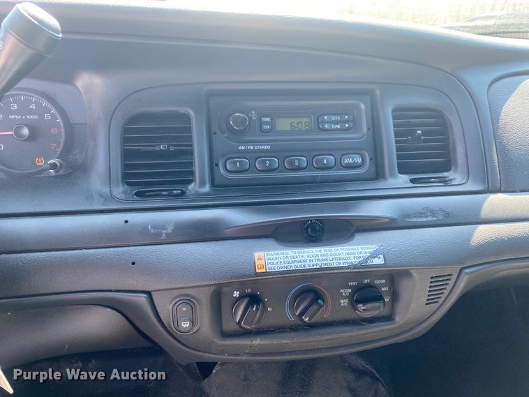 image for item JL9087 2011 Ford Crown Victoria Police Interceptor