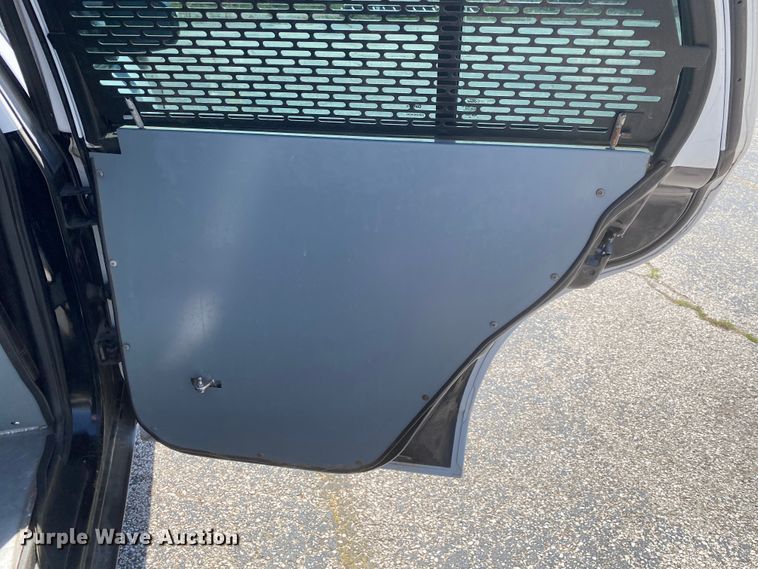 image for item JL9087 2011 Ford Crown Victoria Police Interceptor