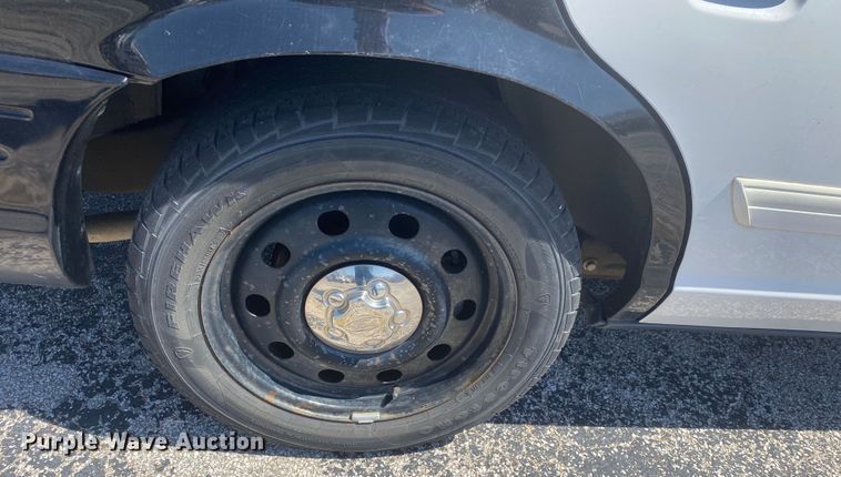 image for item JL9087 2011 Ford Crown Victoria Police Interceptor