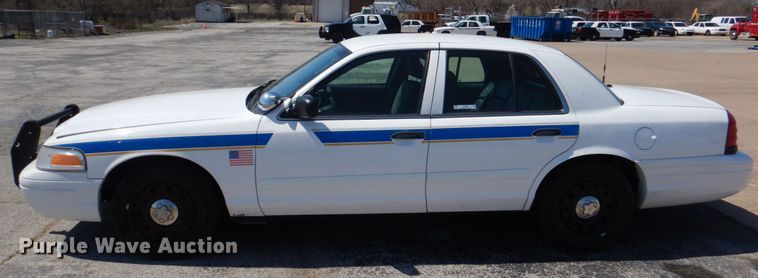 image for item JL9088 2008 Ford Crown Victoria Police Interceptor