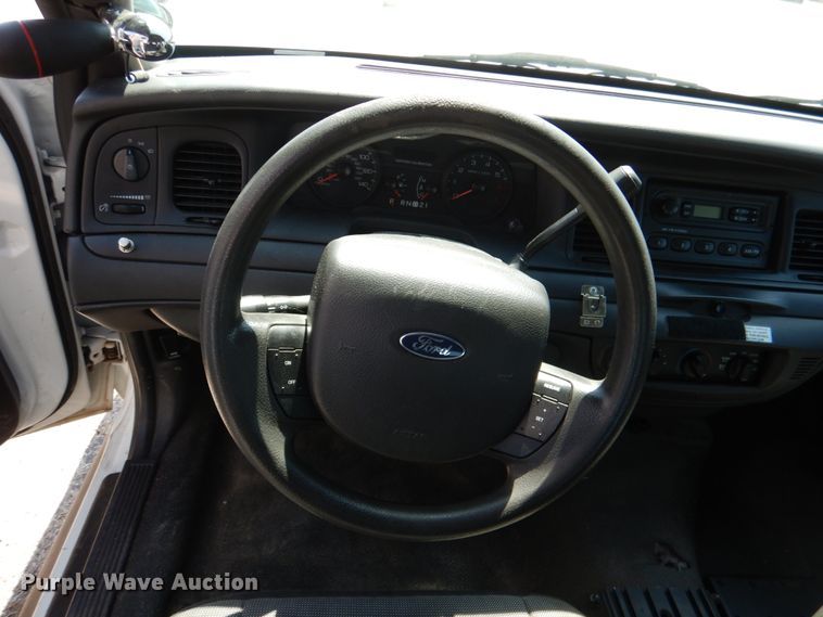 image for item JL9088 2008 Ford Crown Victoria Police Interceptor