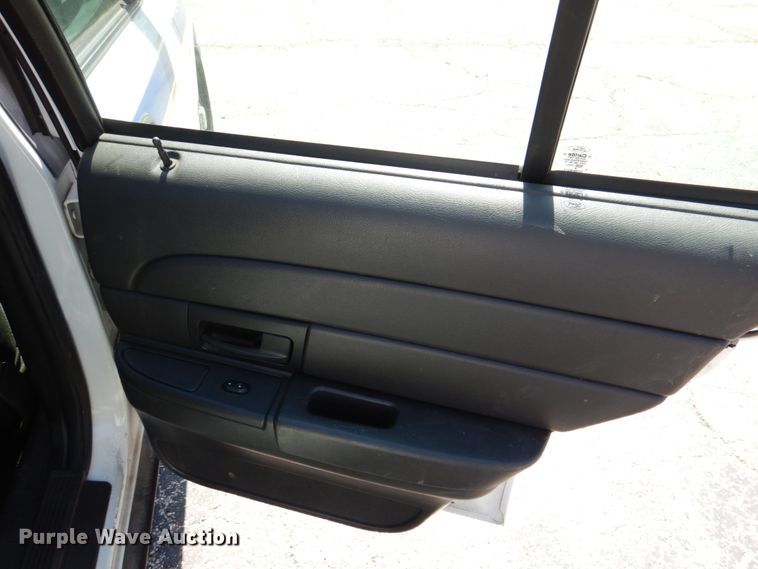 image for item JL9088 2008 Ford Crown Victoria Police Interceptor