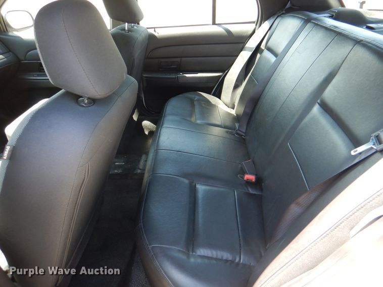 image for item JL9088 2008 Ford Crown Victoria Police Interceptor