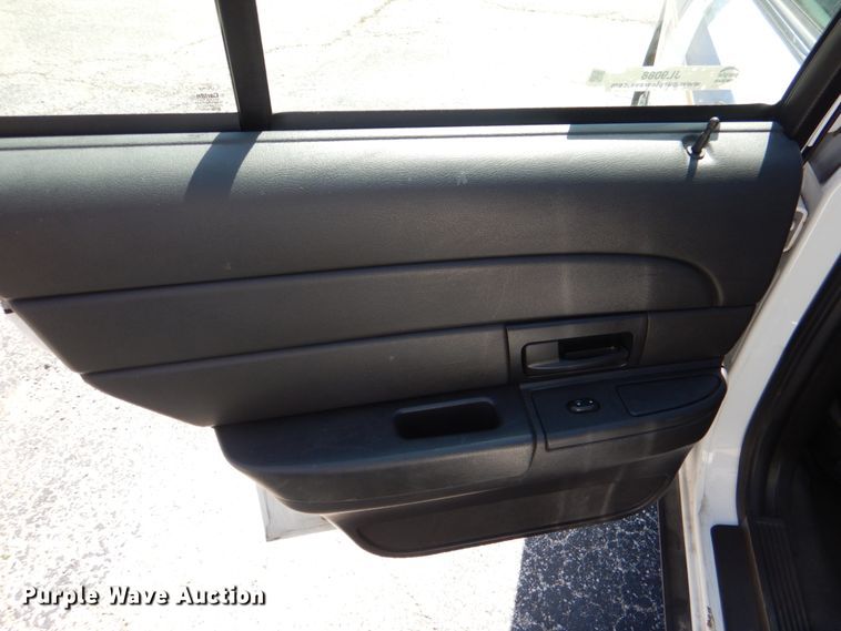 image for item JL9088 2008 Ford Crown Victoria Police Interceptor