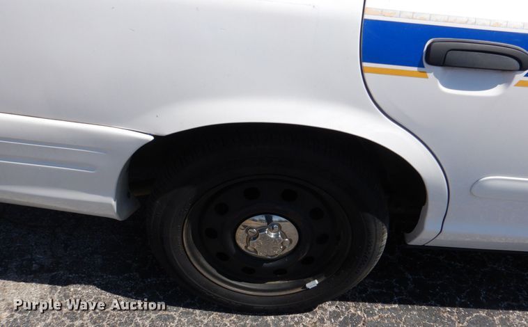 image for item JL9088 2008 Ford Crown Victoria Police Interceptor