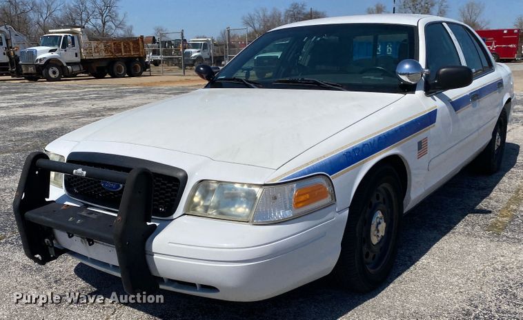 image for item JL9089 2006 Ford Crown Victoria Police Interecptor