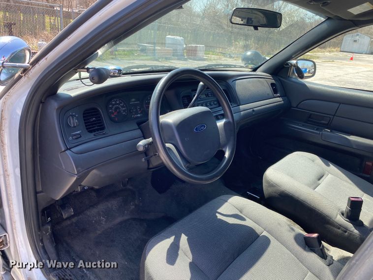 image for item JL9089 2006 Ford Crown Victoria Police Interecptor