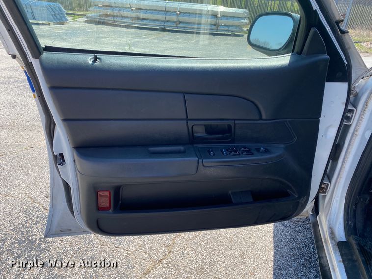 image for item JL9089 2006 Ford Crown Victoria Police Interecptor