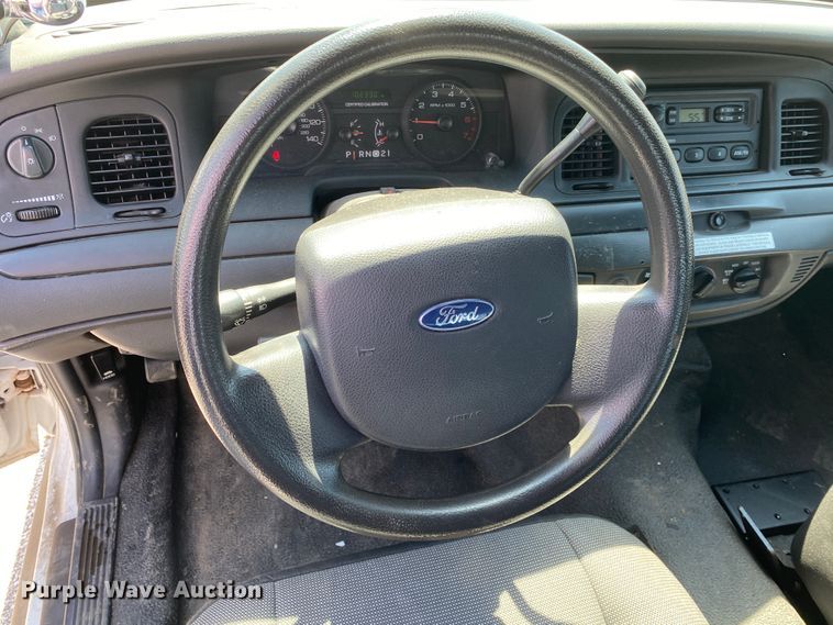 image for item JL9089 2006 Ford Crown Victoria Police Interecptor