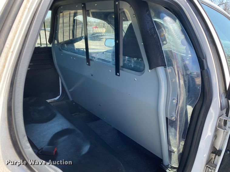 image for item JL9089 2006 Ford Crown Victoria Police Interecptor