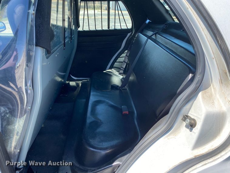 image for item JL9089 2006 Ford Crown Victoria Police Interecptor