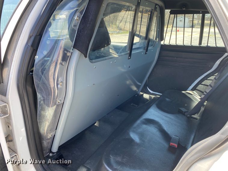 image for item JL9089 2006 Ford Crown Victoria Police Interecptor