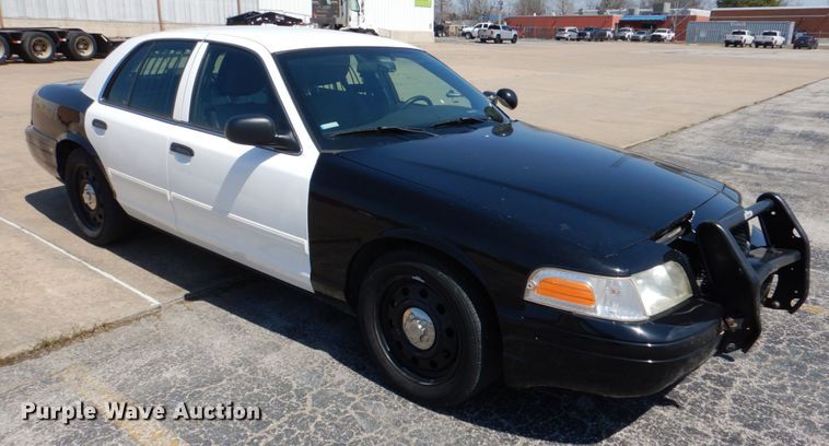 image for item JL9090 2011 Ford Crown Victoria Police Interceptor