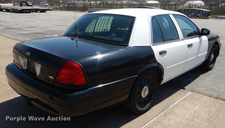 image for item JL9090 2011 Ford Crown Victoria Police Interceptor