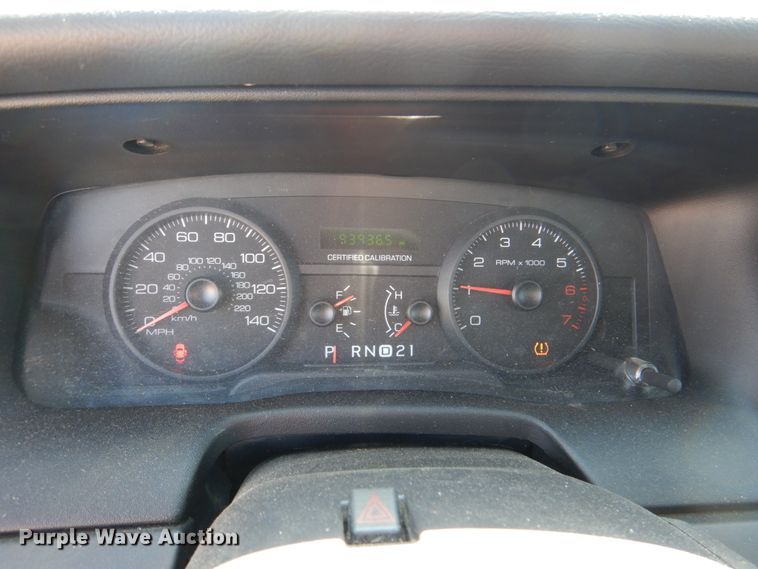 image for item JL9090 2011 Ford Crown Victoria Police Interceptor