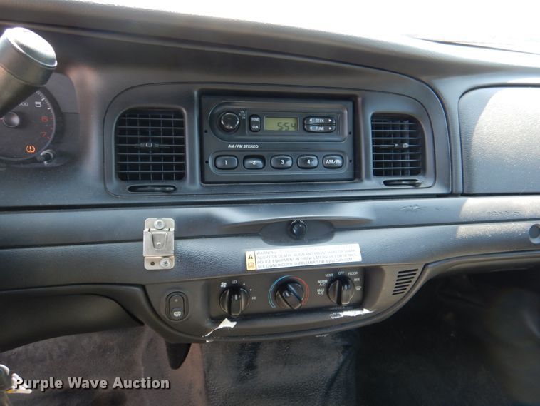 image for item JL9090 2011 Ford Crown Victoria Police Interceptor