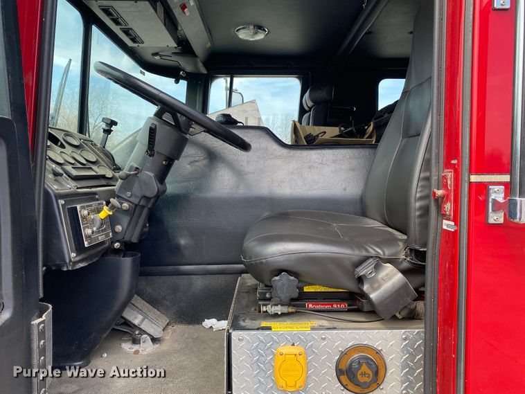 image for item JL9091 1993 HME  pumper fire truck