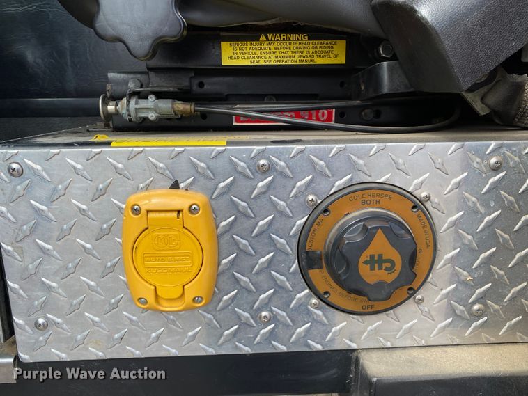 image for item JL9091 1993 HME  pumper fire truck