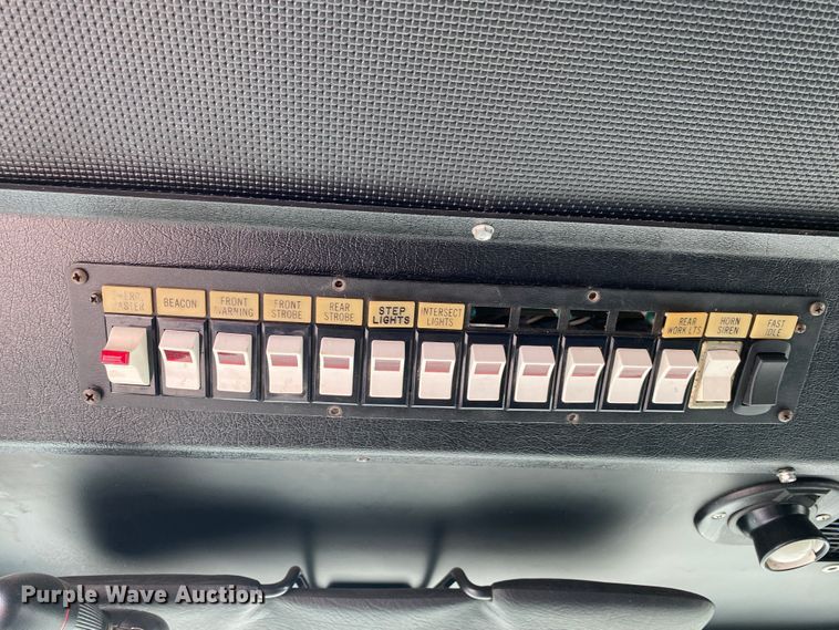 image for item JL9091 1993 HME  pumper fire truck