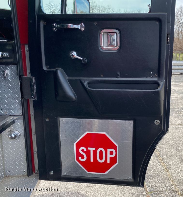 image for item JL9091 1993 HME  pumper fire truck