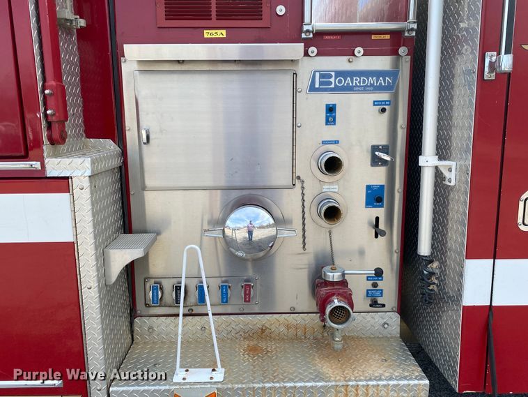 image for item JL9091 1993 HME  pumper fire truck