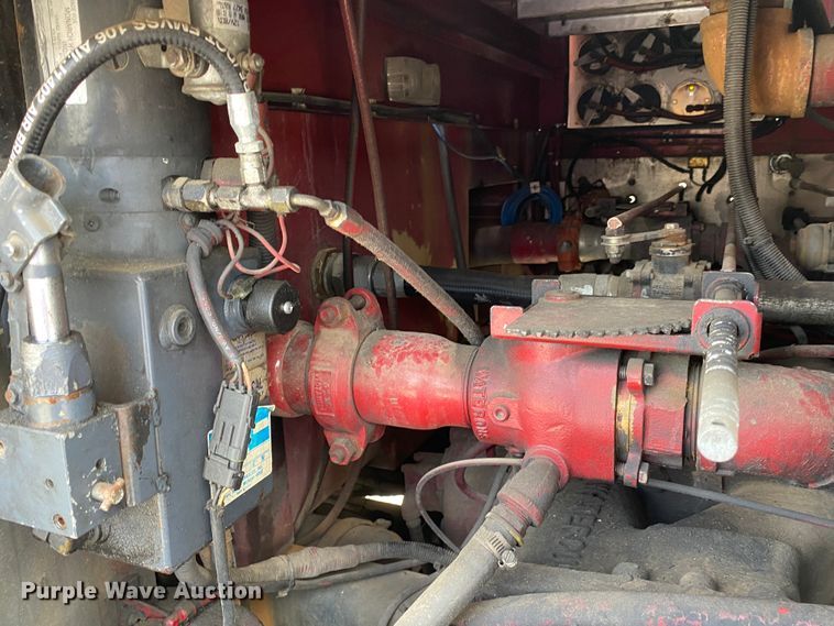 image for item JL9091 1993 HME  pumper fire truck