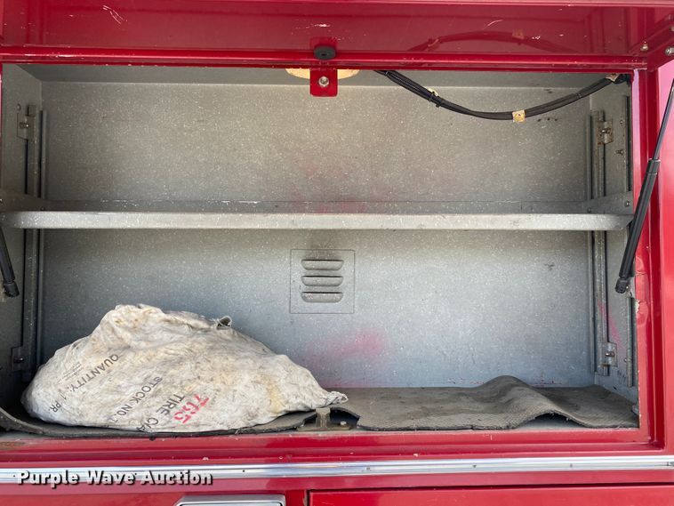 image for item JL9091 1993 HME  pumper fire truck