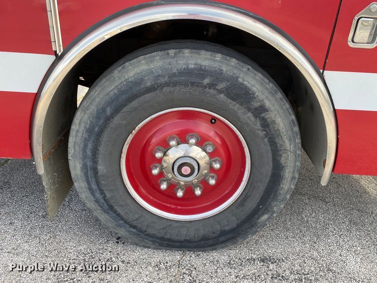 image for item JL9091 1993 HME  pumper fire truck