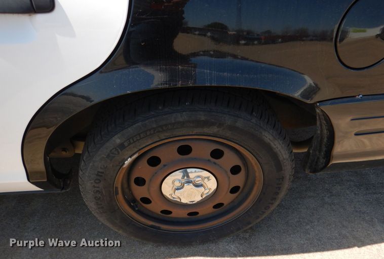 image for item JL9092 2011 Ford Crown Victoria Police Interceptor