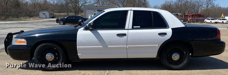 image for item JL9093 2011 Ford Crown Victoria Police Interceptor