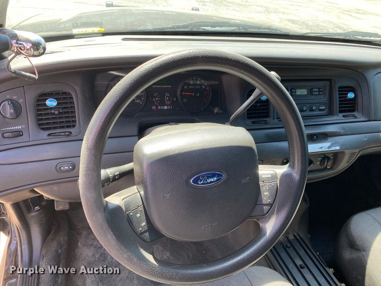 image for item JL9093 2011 Ford Crown Victoria Police Interceptor