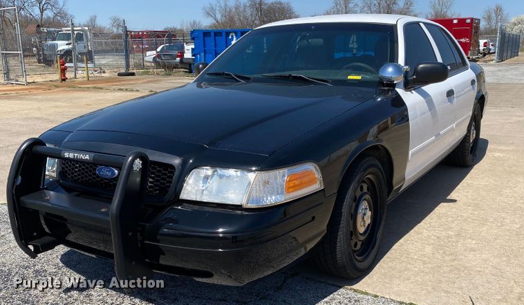 image for item JL9095 2011 Ford Crown Victoria Police Interecptor