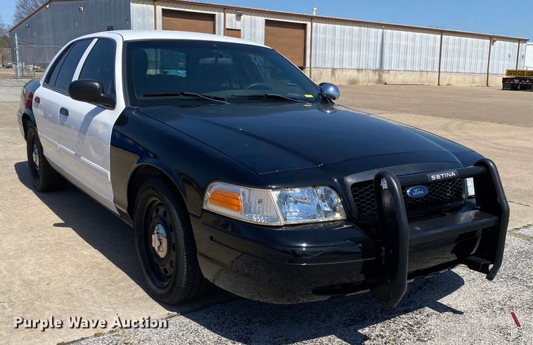 image for item JL9095 2011 Ford Crown Victoria Police Interecptor