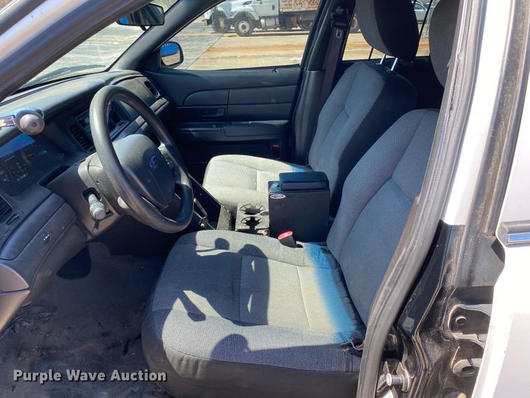 image for item JL9095 2011 Ford Crown Victoria Police Interecptor