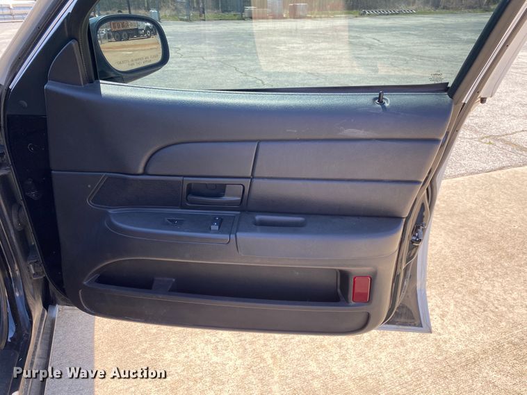 image for item JL9095 2011 Ford Crown Victoria Police Interecptor