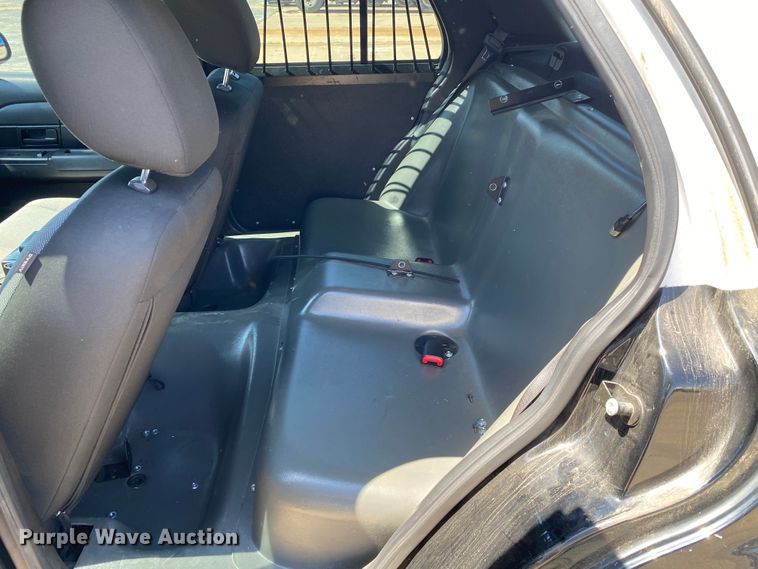 image for item JL9095 2011 Ford Crown Victoria Police Interecptor