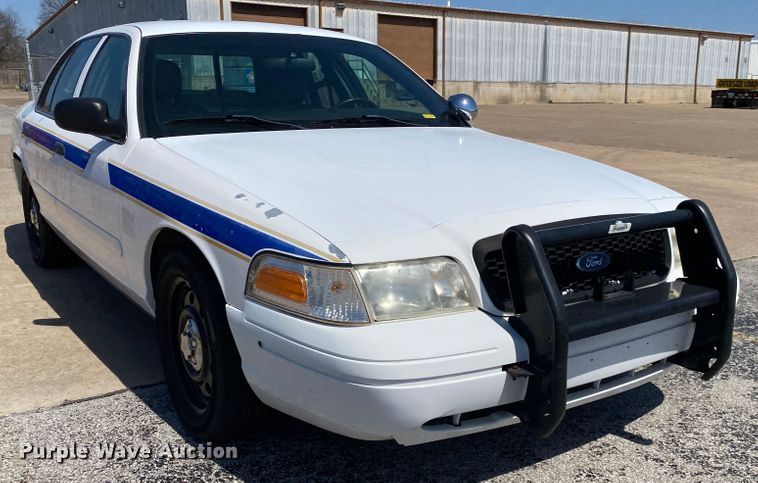 image for item JL9097 2007 Ford Crown Victoria Police Interceptor