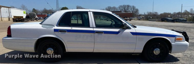 image for item JL9097 2007 Ford Crown Victoria Police Interceptor