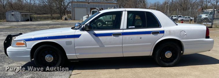 image for item JL9097 2007 Ford Crown Victoria Police Interceptor