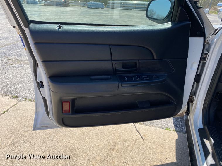 image for item JL9097 2007 Ford Crown Victoria Police Interceptor