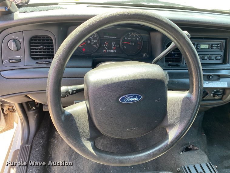 image for item JL9097 2007 Ford Crown Victoria Police Interceptor