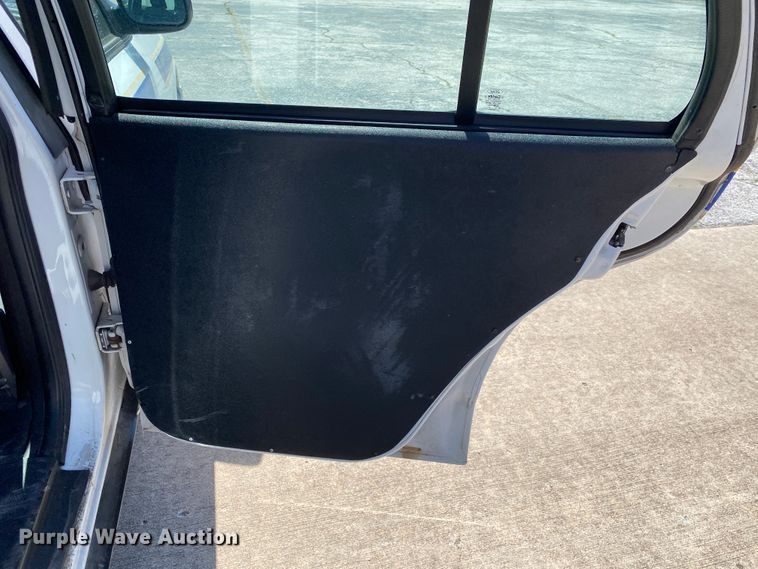 image for item JL9097 2007 Ford Crown Victoria Police Interceptor