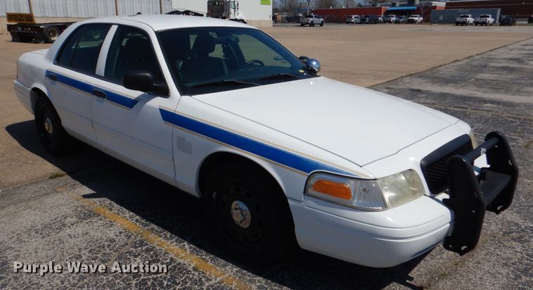 image for item JL9098 2007 Ford Crown Victoria Police Interceptor
