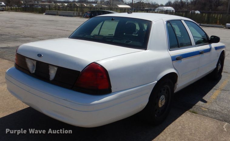 image for item JL9098 2007 Ford Crown Victoria Police Interceptor
