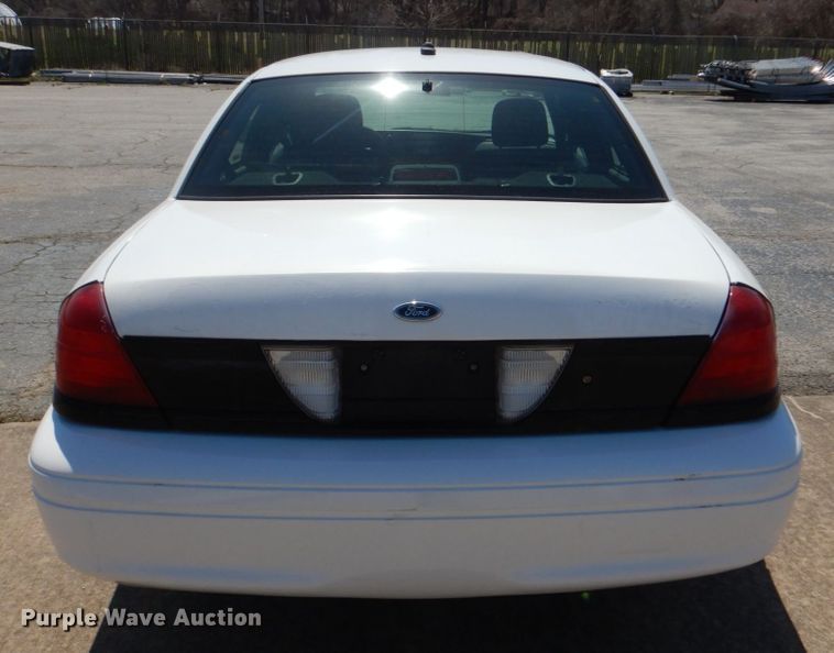 image for item JL9098 2007 Ford Crown Victoria Police Interceptor